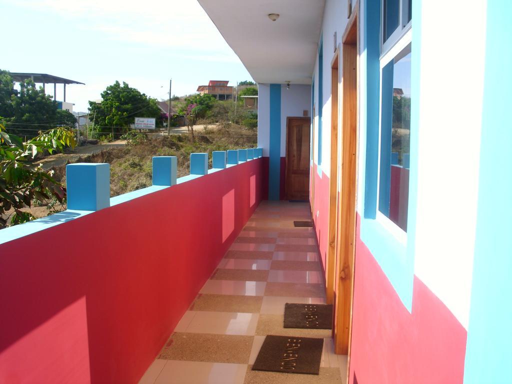Hostal Alcazaba Puerto López Exterior foto
